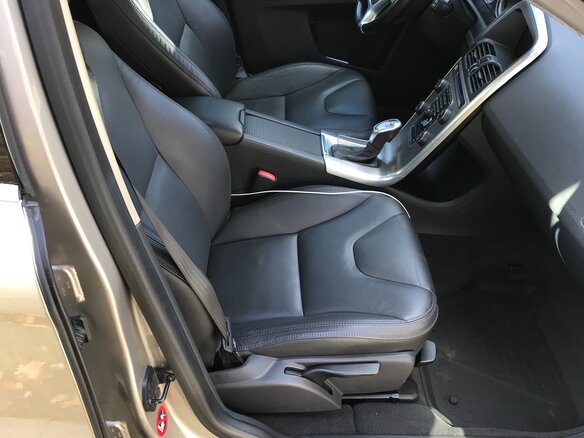 2012 Volvo XC60 I, бежевый - вид 6