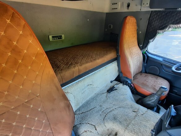 2012 Volvo FM, зелёный, 3099000 рублей - вид 5