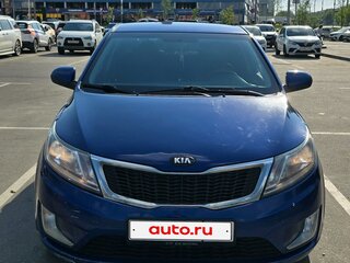 2013 Kia Rio 4-speed III, синий, 800000 рублей, вид 3