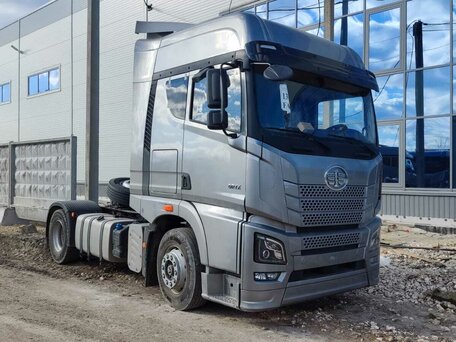 2024 FAW JH6, серебристый, 6890000 рублей, вид 3