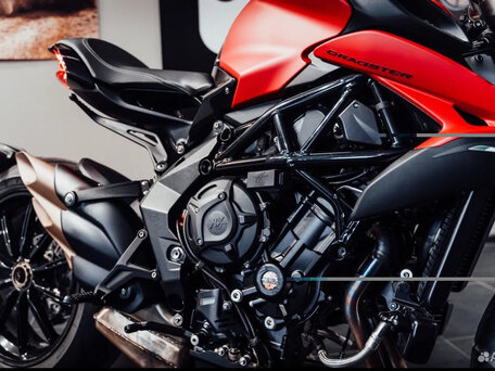 2021 MV Agusta Dragster 800, красный, 1400000 рублей, вид 5