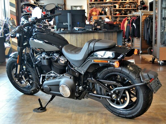 2024 Harley-Davidson Fat Bob, чёрный, 3100000 рублей - вид 8