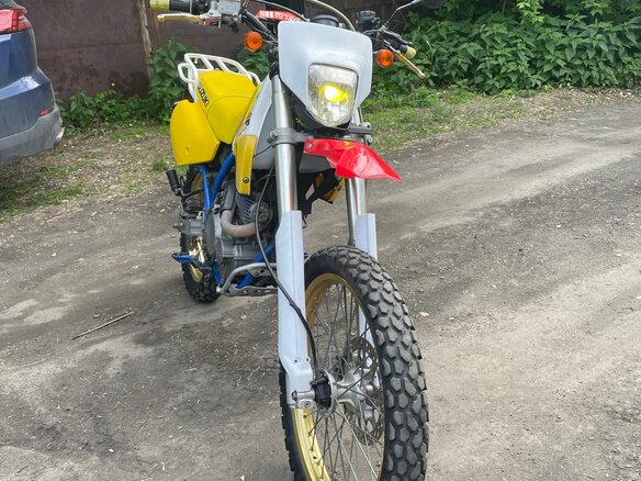 1991 Suzuki DR 250, жёлтый, 180000 рублей