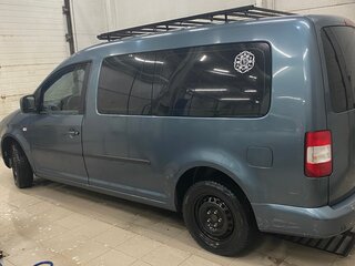 2010 Volkswagen Caddy Maxi III, серый, 680000 рублей, вид 3