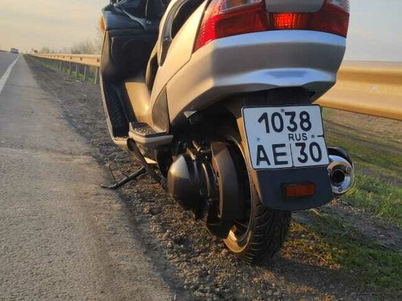 2003 Suzuki Burgman (SkyWave) 400, серебристый, 180000 рублей - вид 8