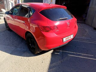 2010 Opel Astra J, красный, 620000 рублей, вид 5