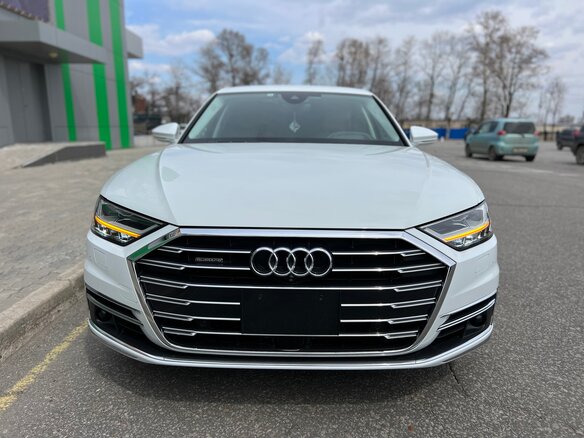 2018 Audi A8 Long 60 TFSI IV (D5), белый, 6888888 рублей - вид 4