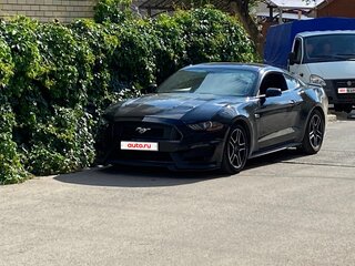 2019 Ford Mustang VI Рестайлинг, чёрный, 4400000 рублей, вид 4