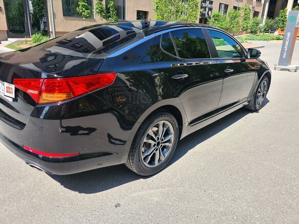 2013 Kia Optima III Рестайлинг, чёрный, 1460000 рублей - вид 8