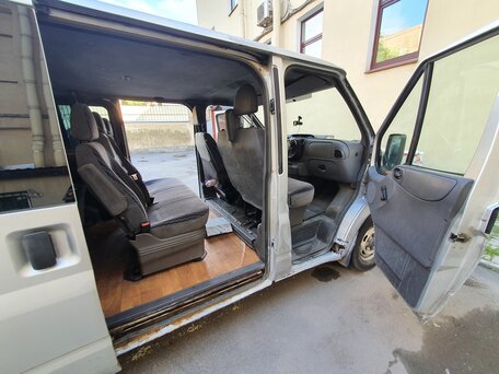 2004 Ford Tourneo, серебристый, 550000 рублей, вид 5
