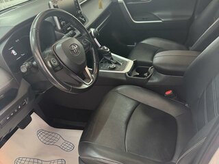 2021 Toyota RAV4 V (XA50), белый, 3950000 рублей, вид 5