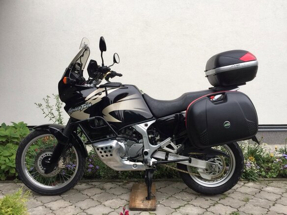 2003 Honda XRV 750 Africa Twin, чёрный