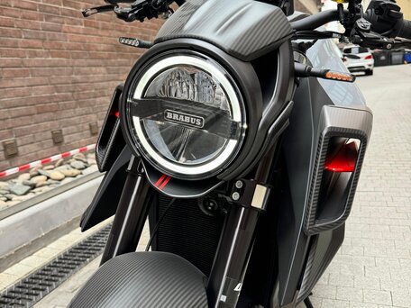 2024 KTM 1290 Super Duke R Evo, серый, 3990000 рублей, вид 5