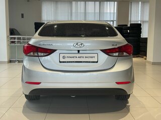 2015 Hyundai Elantra V (MD) Рестайлинг, серебристый, 1299000 рублей, вид 5