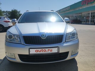 2010 Skoda Octavia II (A5) Рестайлинг, серебристый, 930000 рублей, вид 2