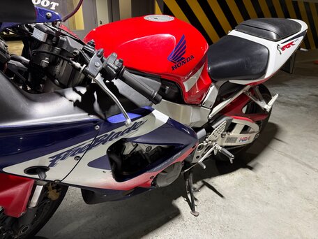 2000 Honda CBR 900RR Fireblade, красный, 485000 рублей, вид 3