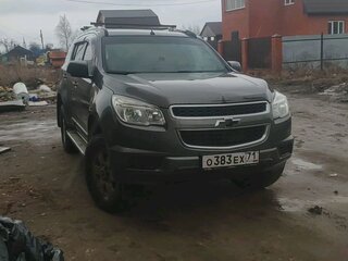 2014 Chevrolet TrailBlazer II, серый, 1500000 рублей, вид 2