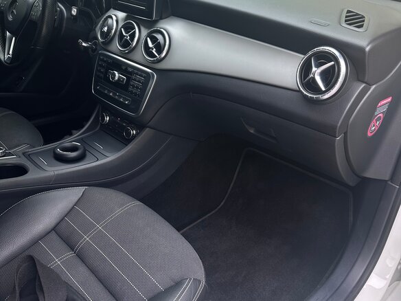 2014 Mercedes-Benz CLA 200 I (C117, X117), белый, 1950000 рублей - вид 9