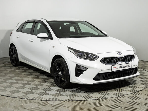 2018 Kia Ceed III, белый, 1599700 рублей - вид 2