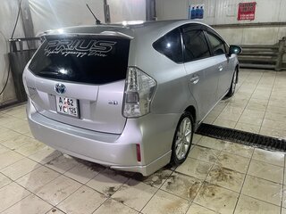 2011 Toyota Prius Alpha I (ZVW40/41), серебристый, 1200000 рублей, вид 5