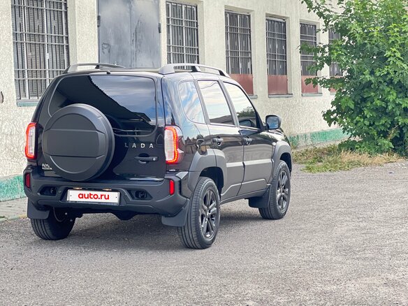 2023 Lada (ВАЗ) Niva Travel I, чёрный, 1650000 рублей - вид 12