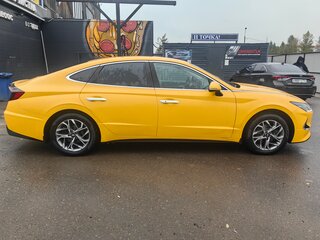 2021 Hyundai Sonata VIII (DN8), жёлтый, 2150000 рублей, вид 5