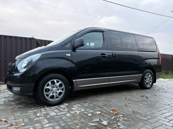 2011 Hyundai H-1 II, чёрный, 1500000 рублей - вид 10