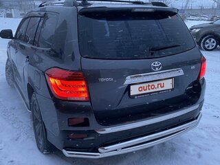 2011 Toyota Highlander II (XU40) Рестайлинг, серый, 2380000 рублей, вид 3