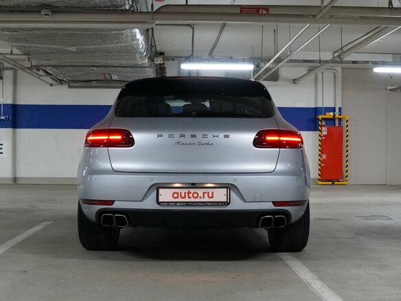 2015 Porsche Macan Turbo I, серебристый - вид 3