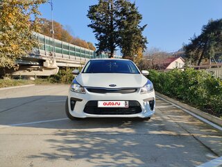 2018 Kia Rio IV, белый, 1550000 рублей, вид 1