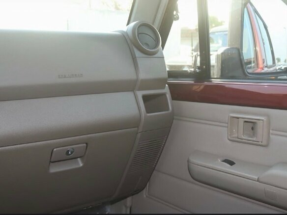 2026 Toyota Land Cruiser 71 70 Series Рестайлинг 2, красный, 10400000 рублей - вид 22
