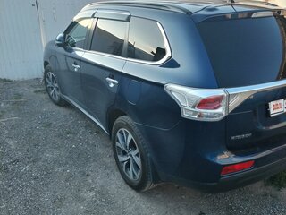 2013 Mitsubishi Outlander III, синий, 1650000 рублей, вид 3