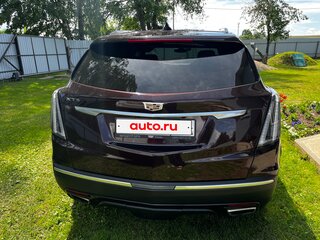2021 Cadillac XT5 I Рестайлинг, красный, 3500000 рублей, вид 3
