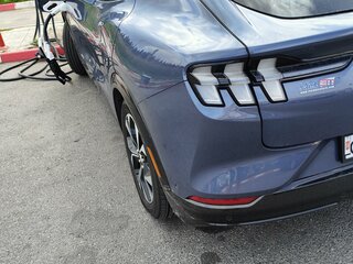 2021 Ford Mustang Mach-E 98 kWh I, синий, 4990000 рублей, вид 3