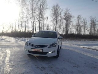 2016 Hyundai Solaris I Рестайлинг, белый, 1130000 рублей, вид 2