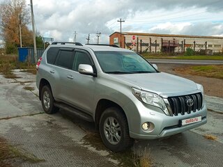 2013 Toyota Land Cruiser Prado 150 Series Рестайлинг 1, серебристый, 3400000 рублей, вид 4