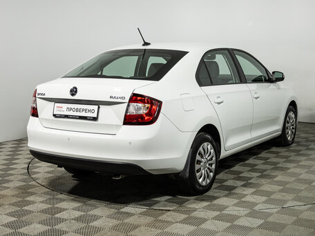2019 Skoda Rapid I Рестайлинг, белый, 1499700 рублей, вид 5
