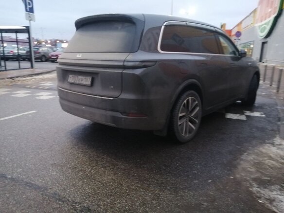 2024 Li Auto (Lixiang) L9 44.5 kWh I, серый, 6050000 рублей - вид 1