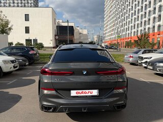 2022 BMW X6 40d III (G06), чёрный, 9500000 рублей, вид 2