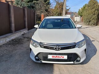 2015 Toyota Camry VII (XV50) Рестайлинг, белый, 2500000 рублей, вид 2