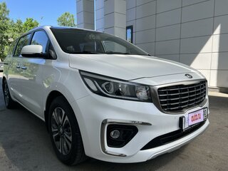 2019 Kia Carnival III, белый, 3290000 рублей, вид 5