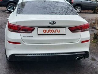 2019 Kia Optima IV Рестайлинг, белый, 1750000 рублей, вид 3