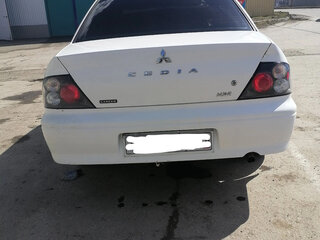 2000 Mitsubishi Lancer Cedia IX, белый, 330000 рублей, вид 2