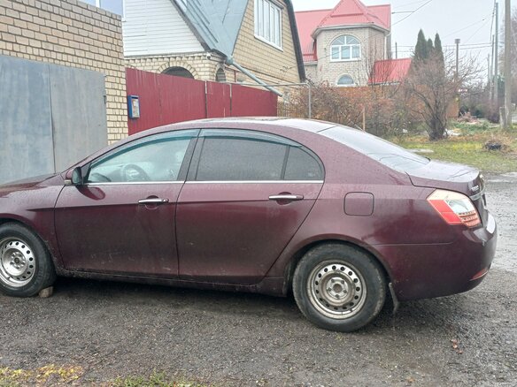 2014 Geely Emgrand EC7, пурпурный, 250000 рублей - вид 2