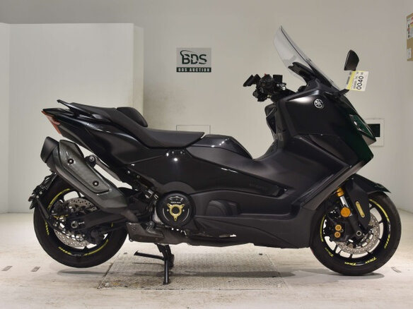 2023 Yamaha TMAX, чёрный, 1200000 рублей