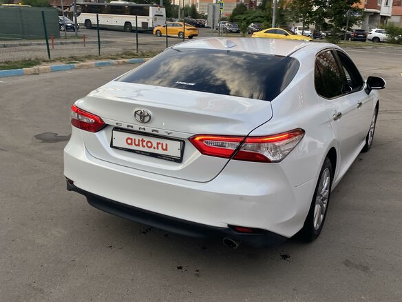 2018 Toyota Camry VIII (XV70), белый, 2500000 рублей - вид 11
