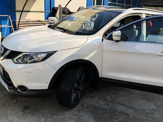 2014 Nissan Qashqai II, белый, 1590000 рублей, вид 2