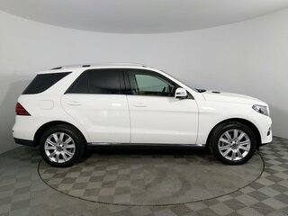 2017 Mercedes-Benz GLE 300 I (W166), белый, 5000000 рублей, вид 4