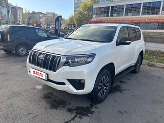2022 Toyota Land Cruiser Prado 150 Series Рестайлинг 3, белый, 6200000 рублей, вид 1