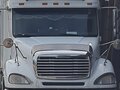 2003 Freightliner Columbia, белый, 2500000 рублей - вид 4